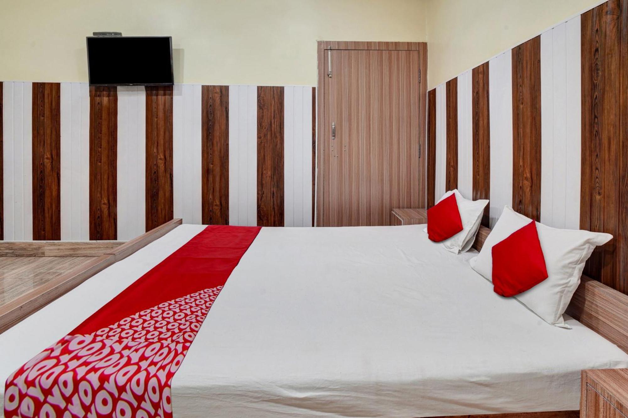 Super Hotel O Om Shriyam Banquet And Heritage Patna  Exteriér fotografie